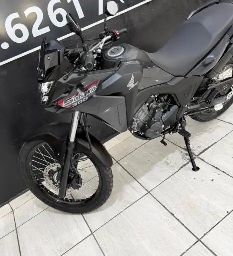 HONDA XRE 300 Sahara , Foto 8