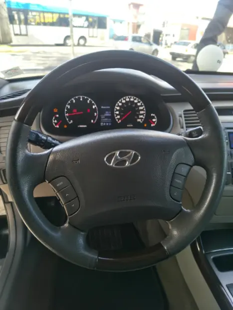 HYUNDAI Azera 3.3 V6 24V GLS AUTOM�TICO, Foto 8