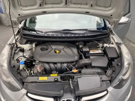 HYUNDAI Elantra 1.8 16V 4P GLS AUTOMTICO, Foto 3