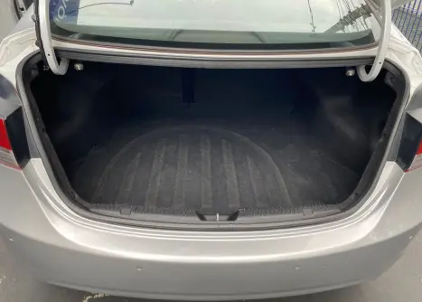 HYUNDAI Elantra 1.8 16V 4P GLS AUTOMTICO, Foto 8