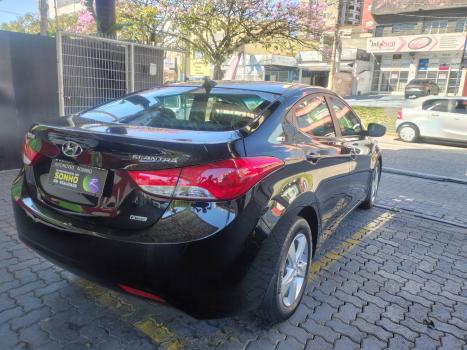 HYUNDAI Elantra , Foto 12