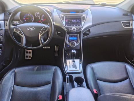 HYUNDAI Elantra , Foto 6