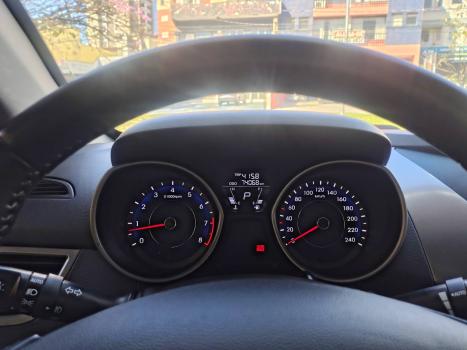HYUNDAI Elantra , Foto 8