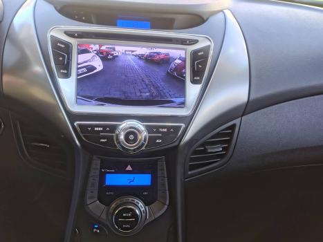 HYUNDAI Elantra , Foto 10