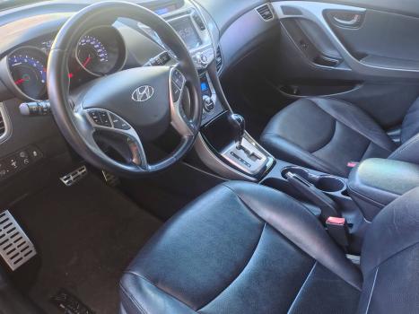 HYUNDAI Elantra , Foto 13