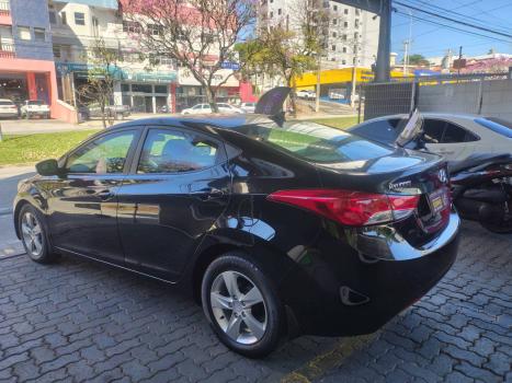 HYUNDAI Elantra , Foto 18