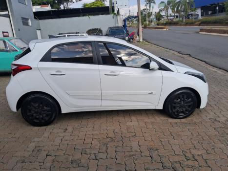 HYUNDAI HB 20 Hatch 1.0 12V 4P FLEX COMFORT, Foto 4