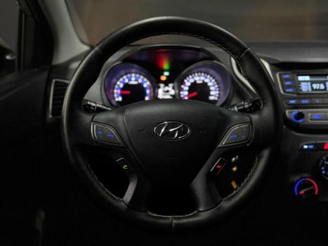 HYUNDAI HB 20 Hatch 1.6 16V 4P FLEX COMFORT PLUS AUTOM�TICO, Foto 12
