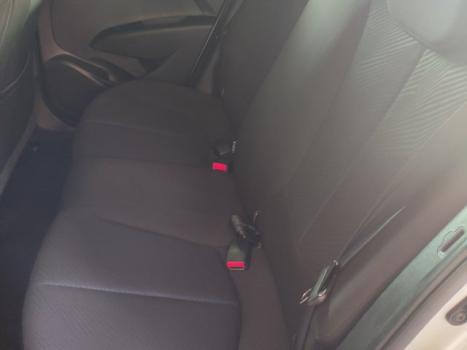 HYUNDAI HB 20 Hatch 1.6 16V 4P FLEX COMFORT PLUS AUTOM�TICO, Foto 5