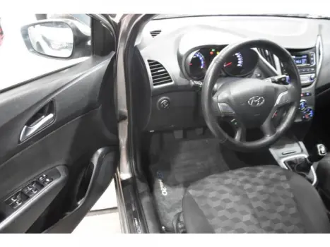 HYUNDAI HB 20 Hatch 1.6 16V 4P FLEX COMFORT PLUS, Foto 7