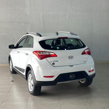 HYUNDAI HB 20 Hatch X 1.6 16V 4P PREMIUM FLEX AUTOM�TICO, Foto 2