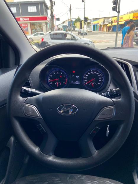 HYUNDAI HB 20 Hatch 1.6 16V 4P FLEX COMFORT PLUS AUTOM�TICO, Foto 3