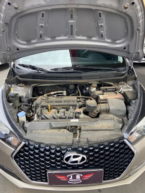 HYUNDAI HB 20 Hatch 1.6 16V 4P FLEX COMFORT PLUS AUTOM�TICO, Foto 8