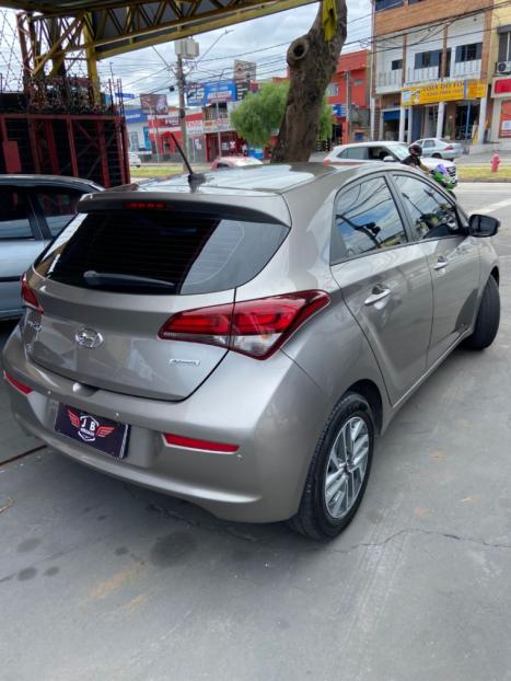 HYUNDAI HB 20 Hatch 1.6 16V 4P FLEX COMFORT PLUS AUTOM�TICO, Foto 14