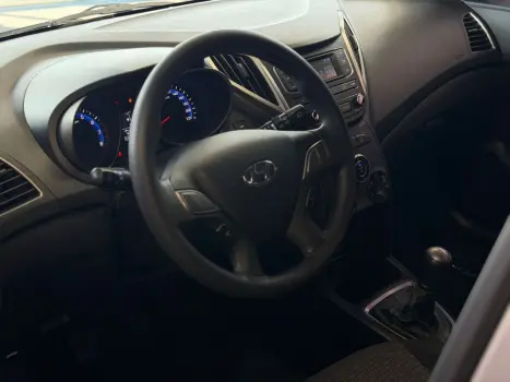 HYUNDAI HB 20 Hatch 1.0 12V 4P FLEX UNIQUE, Foto 9