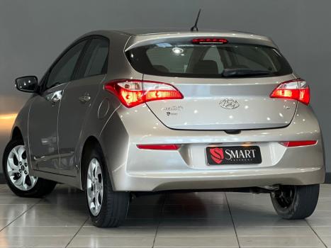 HYUNDAI HB 20 Hatch 1.6 16V 4P FLEX COMFORT PLUS, Foto 10