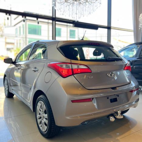 HYUNDAI HB 20 Hatch 1.6 16V 4P FLEX COMFORT PLUS AUTOM�TICO, Foto 17