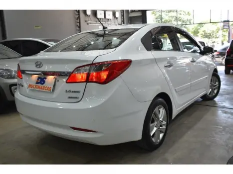 HYUNDAI HB 20 Sedan 1.6 16V 4P FLEX PREMIUM AUTOMTICO, Foto 3