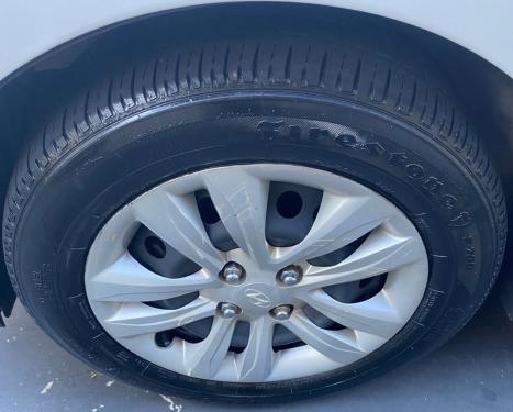 HYUNDAI HB 20 Sedan 1.6 16V 4P FLEX COMFORT AUTOMTICO, Foto 3