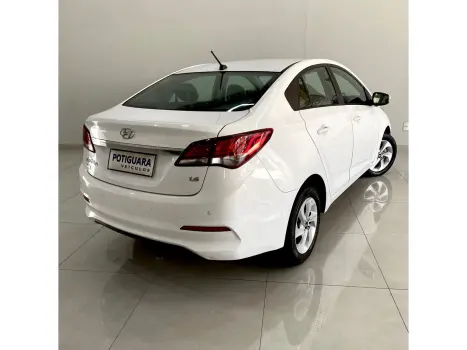HYUNDAI HB 20 Sedan 1.6 16V 4P FLEX COMFORT PLUS, Foto 4