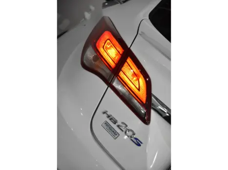 HYUNDAI HB 20 Sedan 1.6 16V 4P FLEX COMFORT AUTOM�TICO, Foto 3