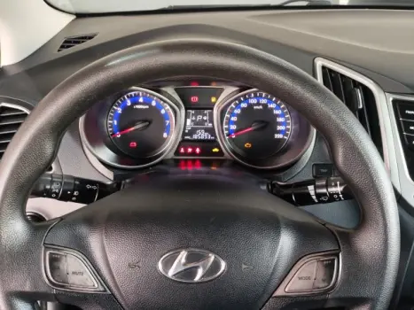 HYUNDAI HB 20 Sedan 1.6 16V 4P FLEX COMFORT STYLE AUTOM�TICO, Foto 13