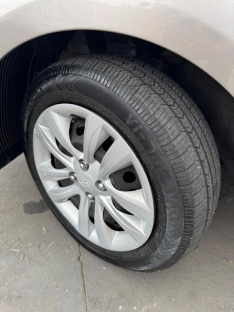 HYUNDAI HB 20 Sedan 1.6 16V 4P FLEX COMFORT PLUS, Foto 2