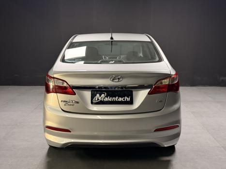 HYUNDAI HB 20 Sedan 1.0 12V 4P FLEX COMFORT PLUS, Foto 5