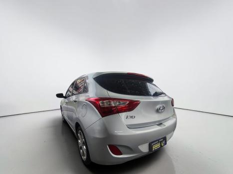 HYUNDAI I30 1.8 16V 4P, Foto 16