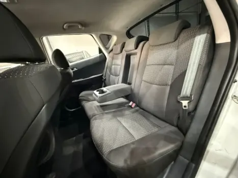 HYUNDAI I30 2.0 16V 4P AUTOM�TICO, Foto 13