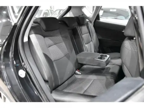 HYUNDAI I30 2.0 16V 4P GLS AUTOM�TICO, Foto 6