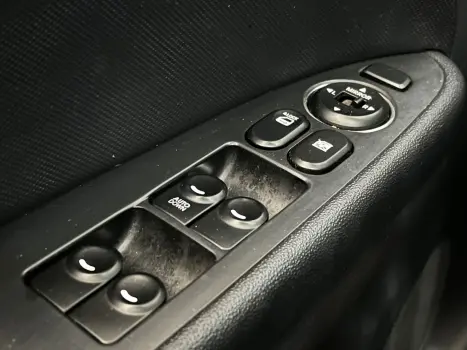 HYUNDAI I30 2.0 16V 4P GLS AUTOM�TICO, Foto 7