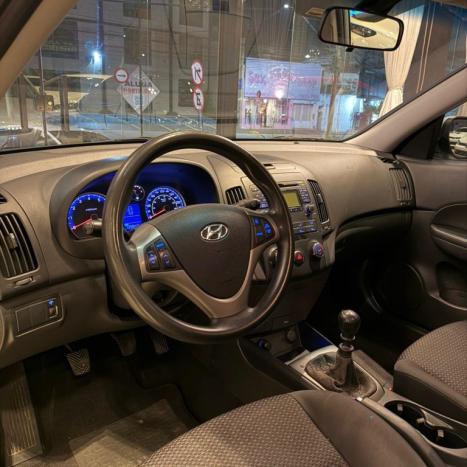 HYUNDAI I30 2.0 16V 4P, Foto 5