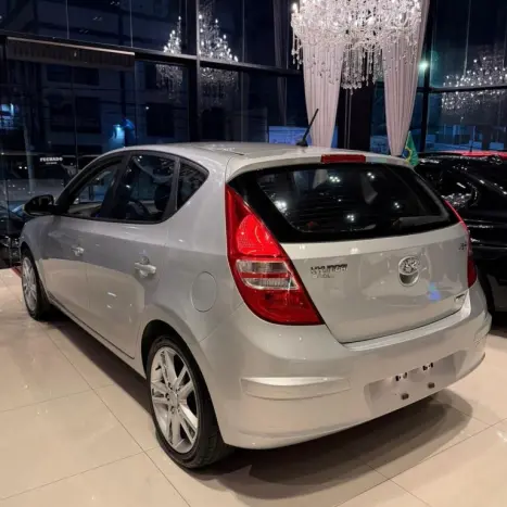 HYUNDAI I30 2.0 16V 4P, Foto 11