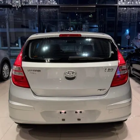 HYUNDAI I30 2.0 16V 4P, Foto 12