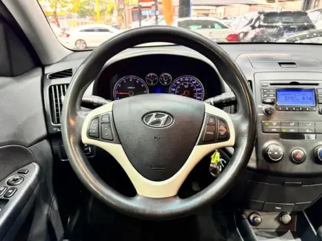 HYUNDAI I30 2.0 16V 4P AUTOM�TICO, Foto 9