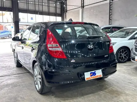HYUNDAI I30 2.0 16V 4P GLS, Foto 2