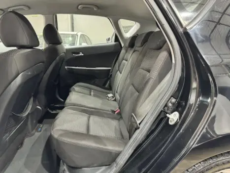 HYUNDAI I30 2.0 16V 4P GLS, Foto 6