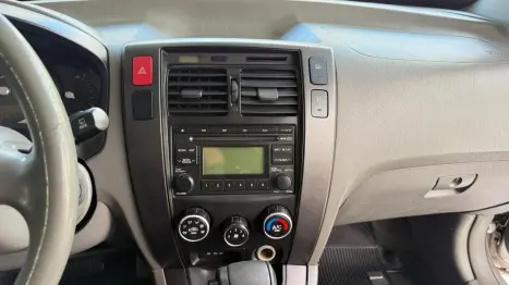 HYUNDAI Tucson 2.0 16V 4P GL AUTOM�TICO, Foto 13