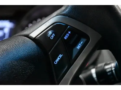 HYUNDAI Veloster 1.6 16V 3P AUTOM�TICO, Foto 11