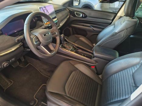 JEEP Commander 1.3 16V 4P FLEX T270 LIMITED TURBO AUTOM�TICO AT6, Foto 19