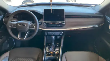 JEEP Commander 2.0 16V 4P TD380 OVERLAND 4X4 TURBO DIESEL AUTOM�TICO AT9, Foto 4