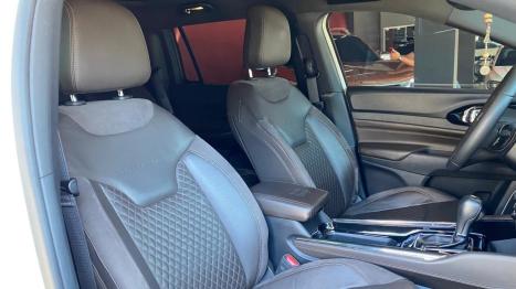 JEEP Commander 2.0 16V 4P TD380 OVERLAND 4X4 TURBO DIESEL AUTOM�TICO AT9, Foto 7