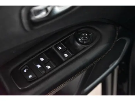 JEEP Compass 2.0 16V 4P LONGITUDE TURBO DIESEL 4X4 AUTOM�TICO, Foto 10
