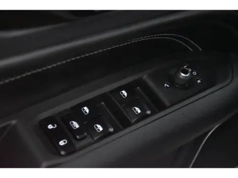 JEEP Compass 2.0 16V 4P HURRICANE 4 TURBO BLACKHAWK AUTOM�TICO AT9, Foto 10