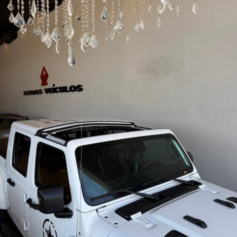 JEEP Gladiador 3.6 V6 32V 4P RUBICON 4X4 AUTOMÁTICO, Foto 17 JEEP Gladiador 3.6 V6 32V 4P RUBICON 4X4 AUTOMÁTICO, Foto 17