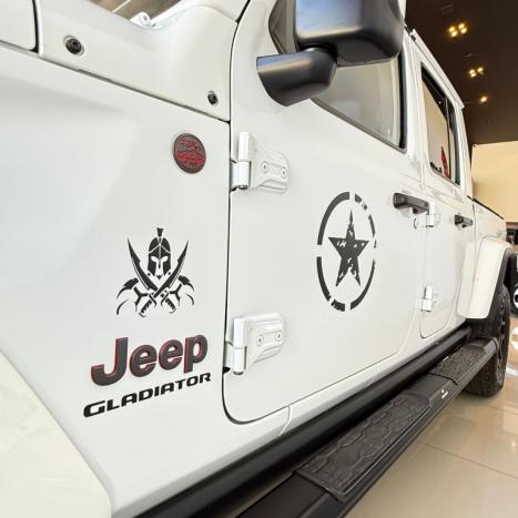 JEEP Gladiador 3.6 V6 32V 4P RUBICON 4X4 AUTOMÁTICO, Foto 18 JEEP Gladiador 3.6 V6 32V 4P RUBICON 4X4 AUTOMÁTICO, Foto 18