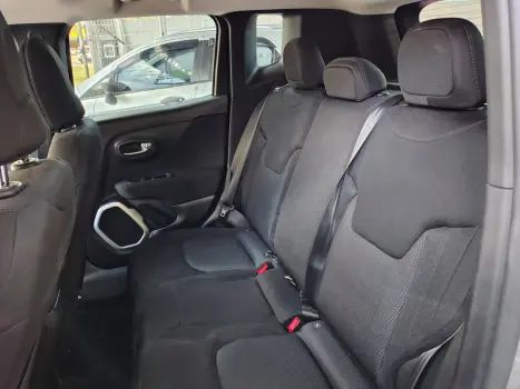 JEEP Renegade 1.8 16V 4P FLEX AUTOMÁTICO, Foto 8 JEEP Renegade 1.8 16V 4P FLEX AUTOMÁTICO, Foto 8