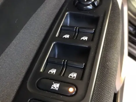 JEEP Renegade 1.8 16V 4P FLEX SPORT, Foto 7 JEEP Renegade 1.8 16V 4P FLEX SPORT, Foto 7