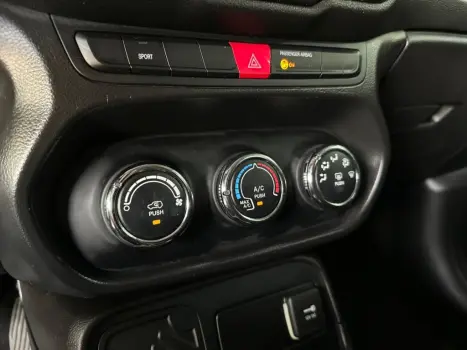 JEEP Renegade 1.8 16V 4P FLEX AUTOM�TICO, Foto 14